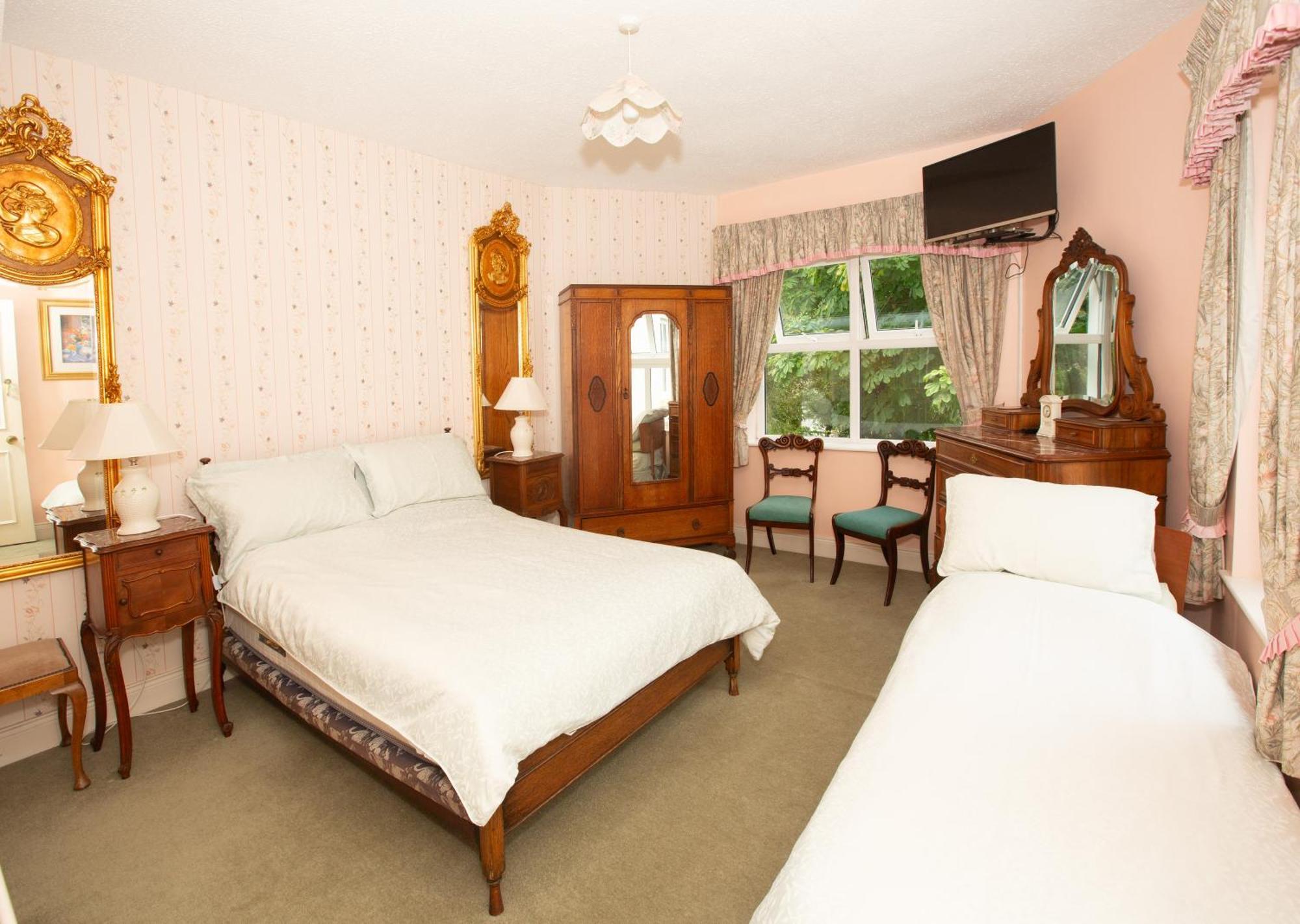 Gleneven Guest House Inniskeen Eksteriør bilde